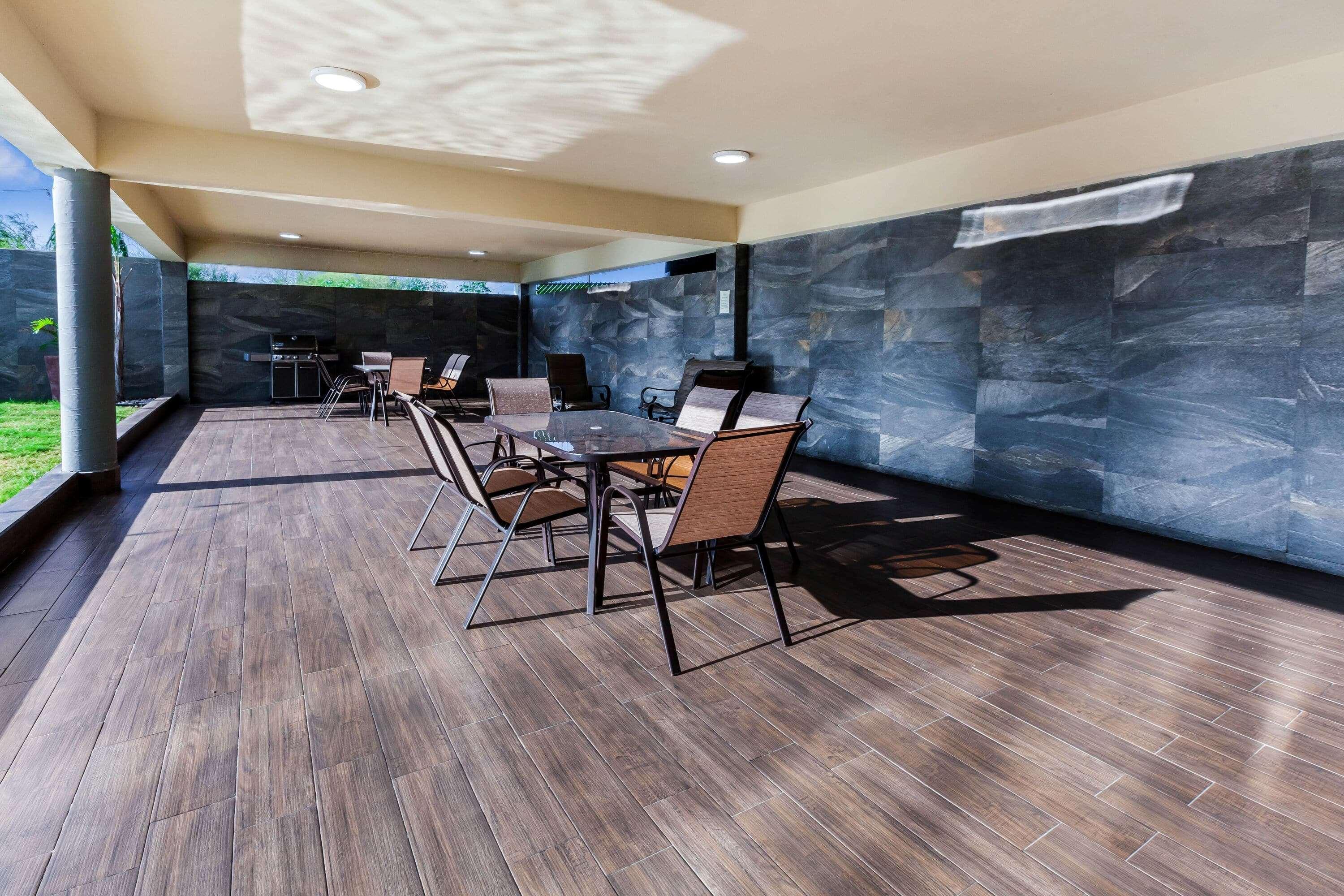 Chn Hotel Monterrey Aeropuerto, Trademark By Wyndham Apodaca Exteriér fotografie